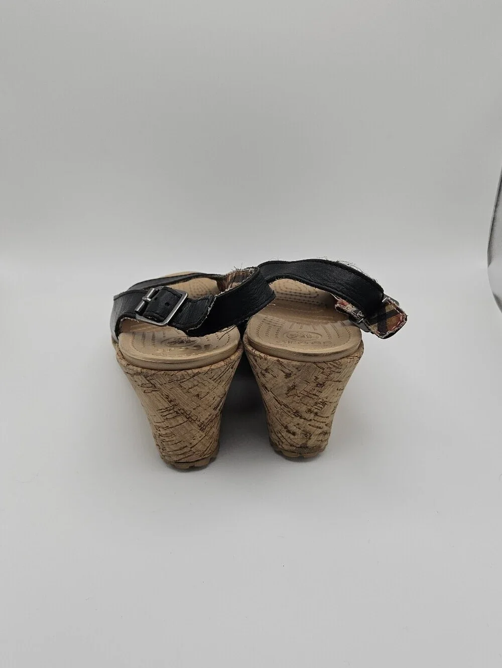 Crocs A-Leigh wedge sandals black leather cork size 8